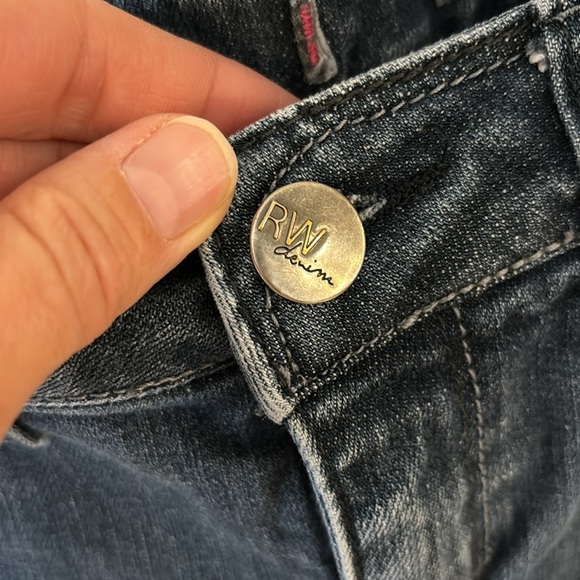 RW & Co Y2K jean skirt - Picture 5 of 9